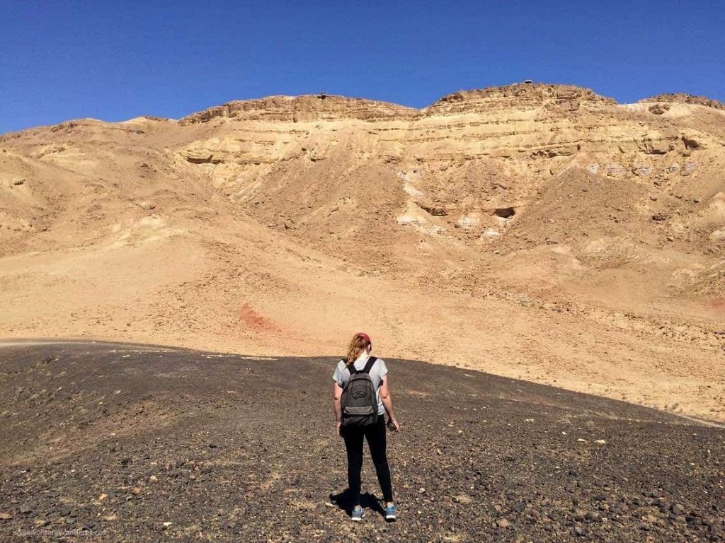 hiking in the negev desert in isreal